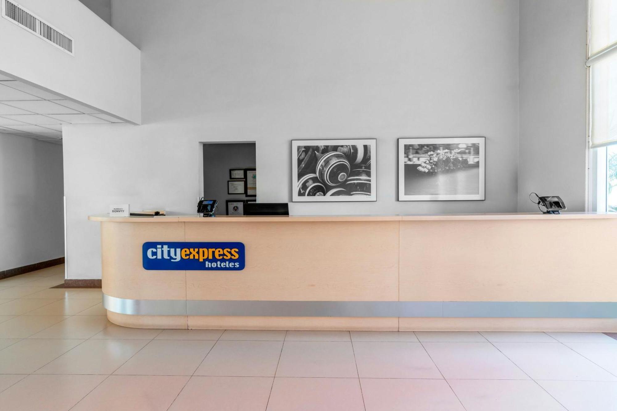 City Express By Marriott Aguascalientes Sur Екстер'єр фото